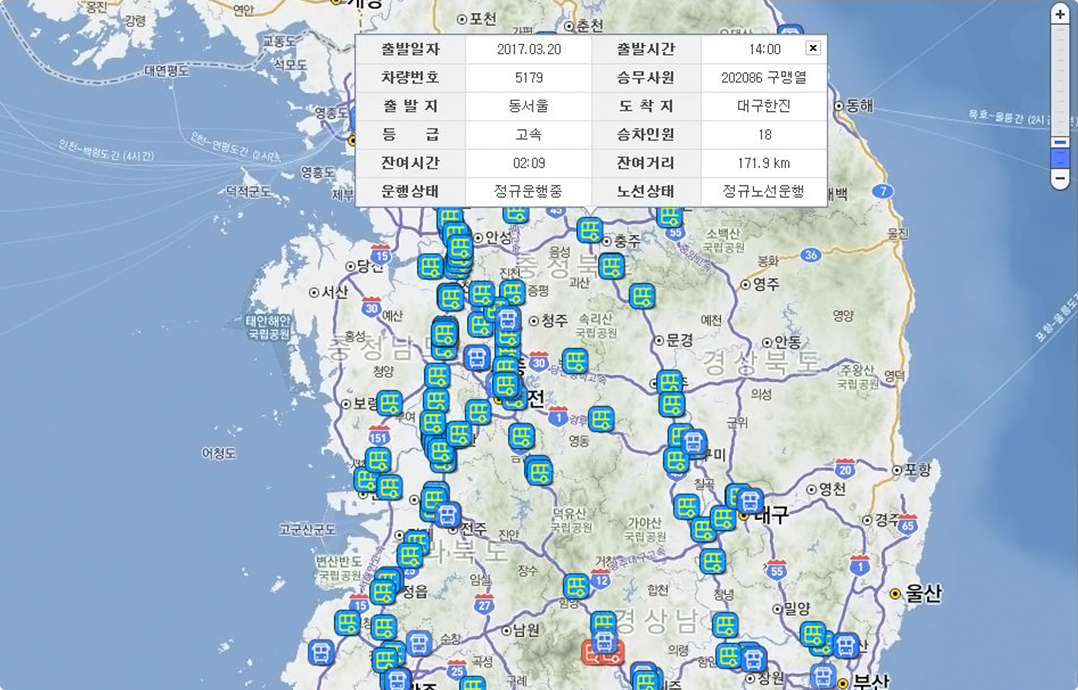 지도에 2,000대 이상 고속버스로부터 수집되는 GPS 교통데이터를 표시한 이미지